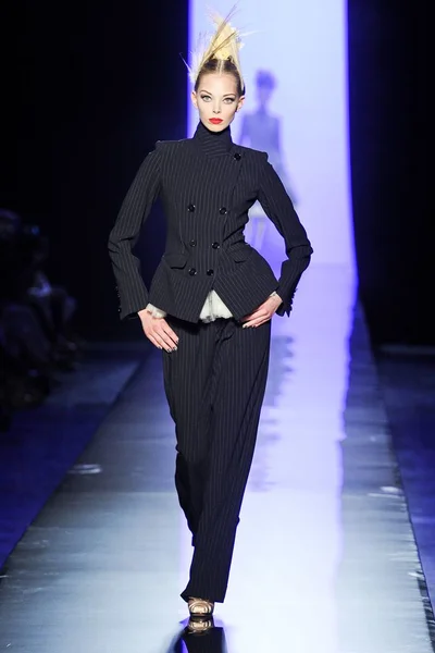 Look 1